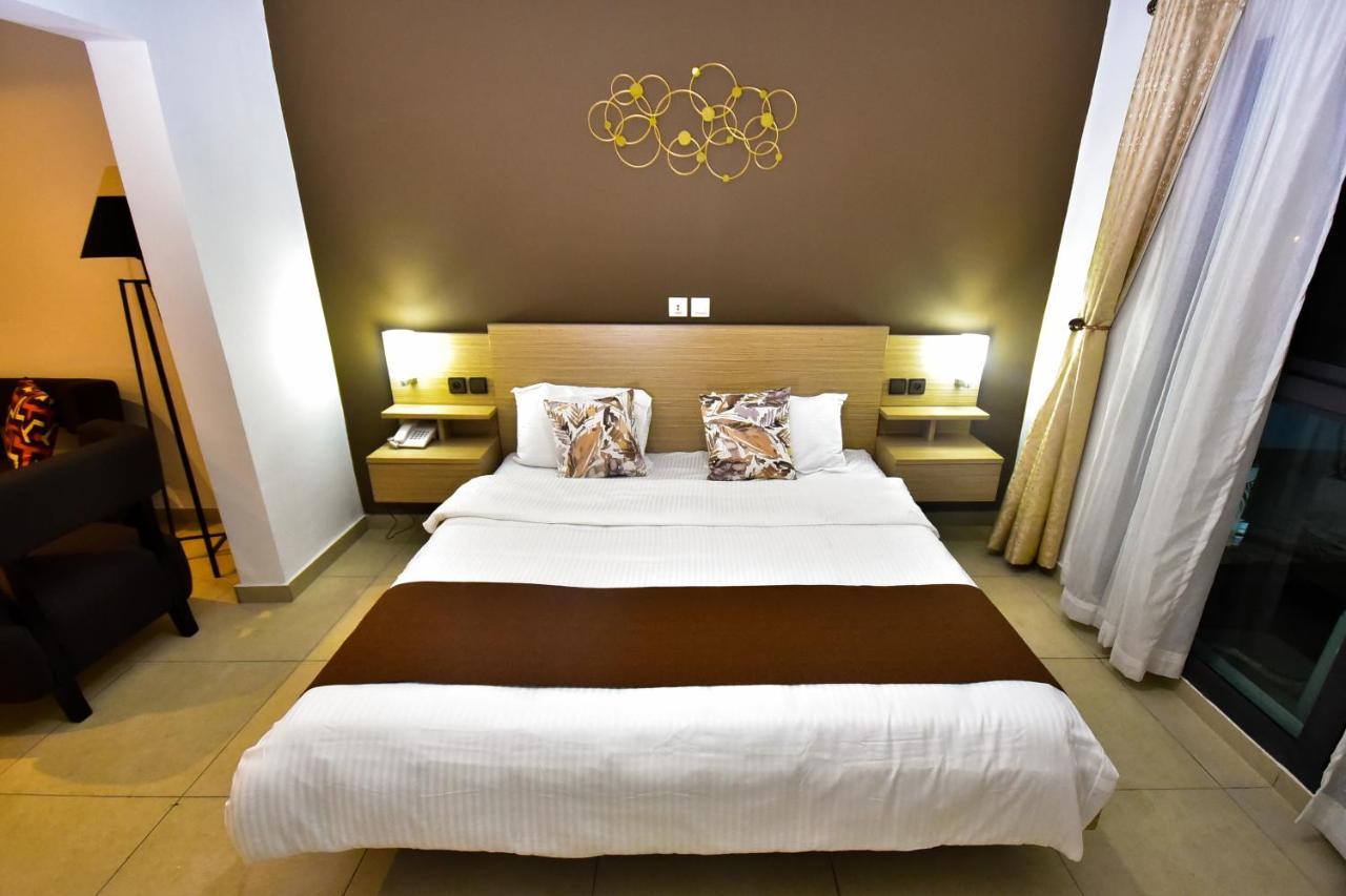 Robert'S Hotel Abidjan Bagian luar foto