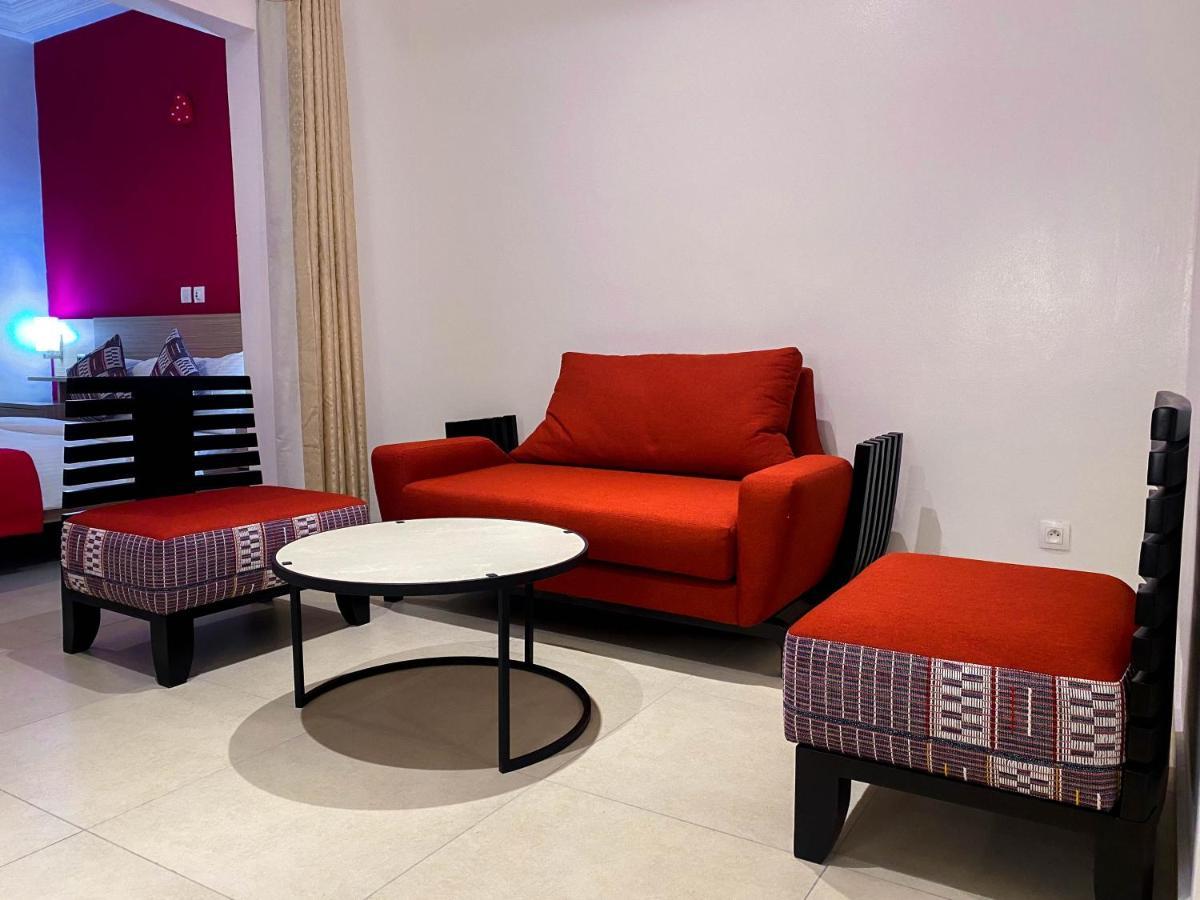 Robert'S Hotel Abidjan Bagian luar foto