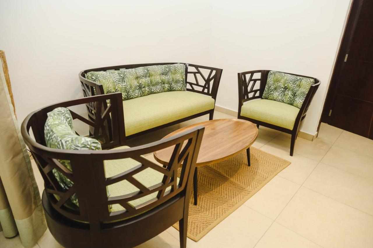 Robert'S Hotel Abidjan Bagian luar foto
