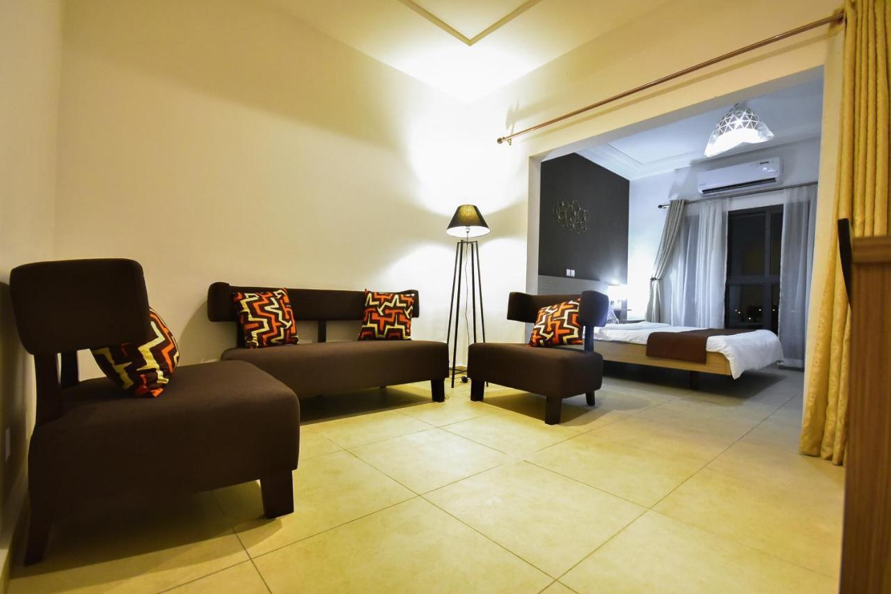 Robert'S Hotel Abidjan Bagian luar foto