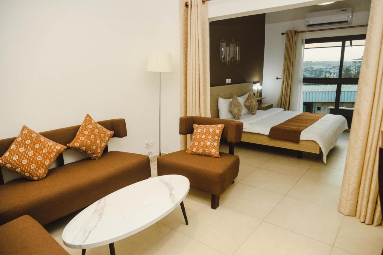 Robert'S Hotel Abidjan Bagian luar foto